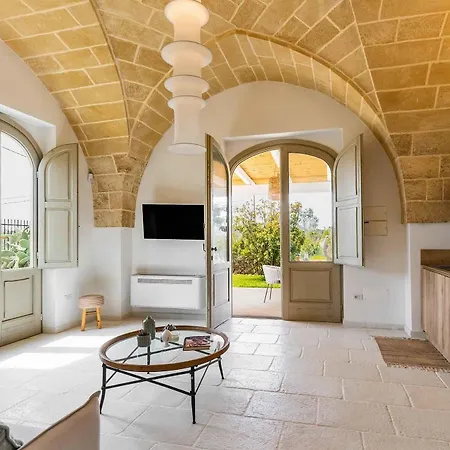 Masseria Macchiaforte Apartahotel 4*